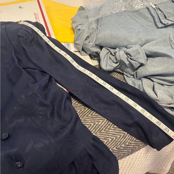 Vintage Blue Floral jacket and skirt - Picture 3 of 4